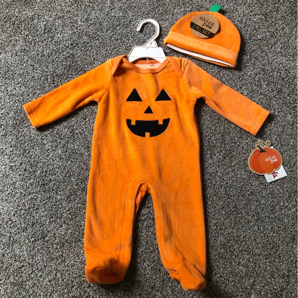 Chick Pea 3-6 Months Orange Pumpkin Baby Outfit with Hat Sleeper NWT